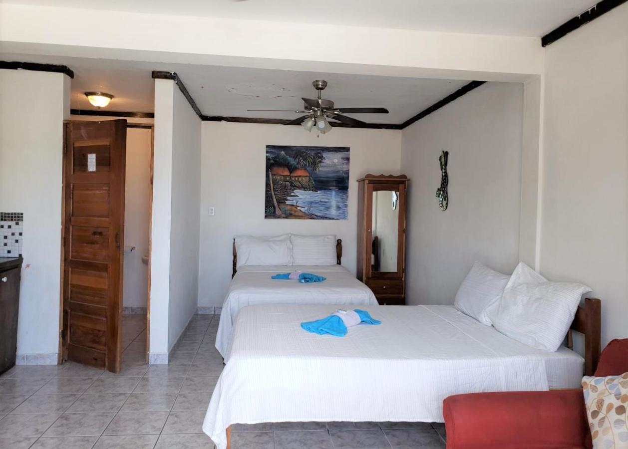 Beach Side Condos Caye Caulker By Ccvh Εξωτερικό φωτογραφία