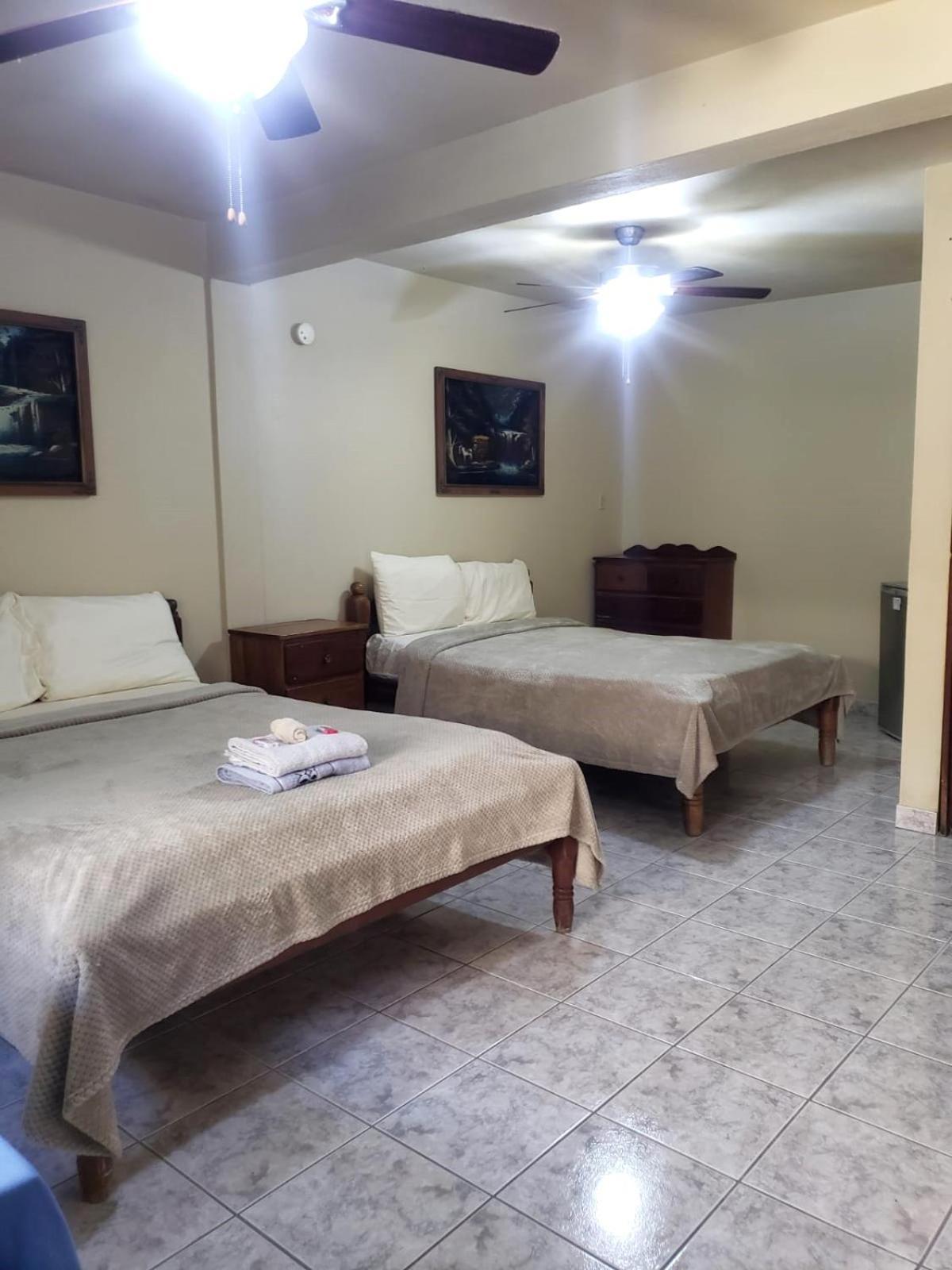 Beach Side Condos Caye Caulker By Ccvh Εξωτερικό φωτογραφία
