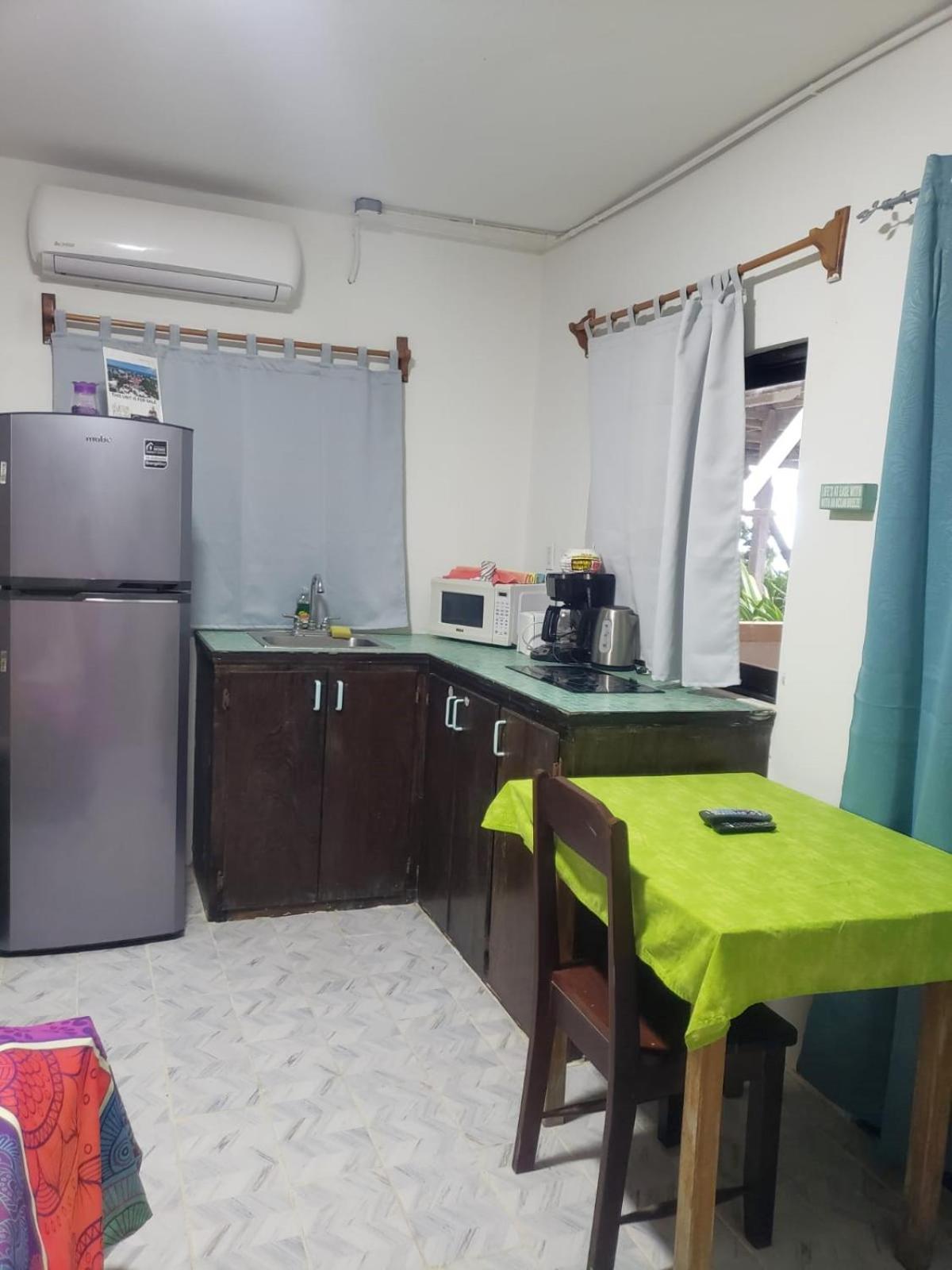 Beach Side Condos Caye Caulker By Ccvh Εξωτερικό φωτογραφία